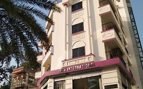 Hotel Mira International !! Beach Nearby